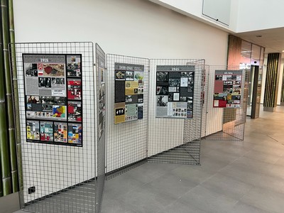 Výstava ve foyer úřadu Prahy 4 připomíná milníky novodobých českých dějin